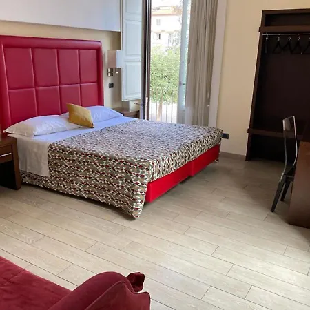 Blurooms 4*