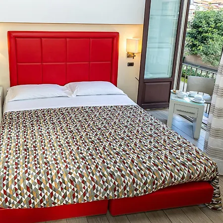 Blurooms ゲストハウス 4*