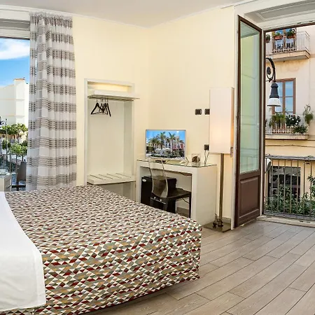 Blurooms ゲストハウス