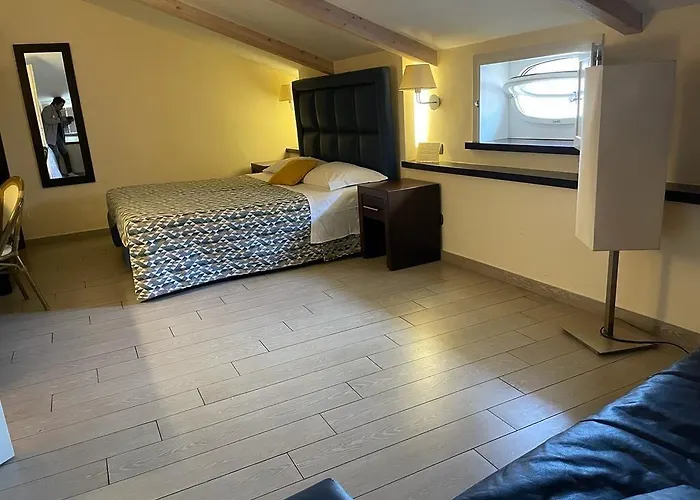 Blurooms Guest house