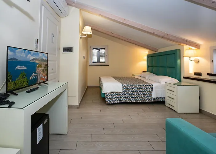 Pensionat Blurooms 4*