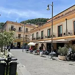 Pensionat Blurooms Sorrento