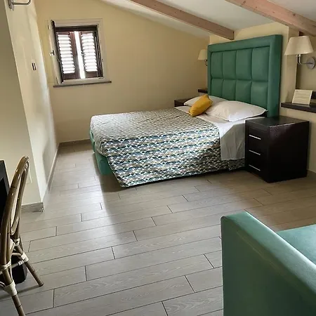 Blurooms Vendégház 4*