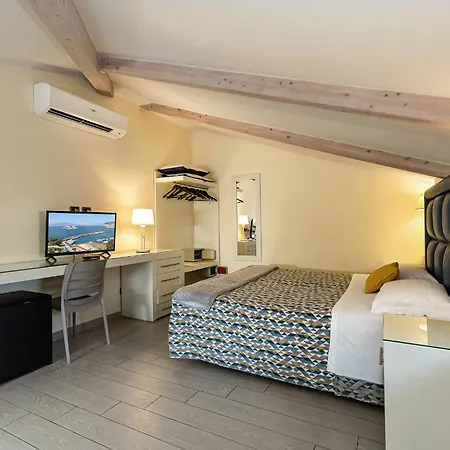 Guest house Blurooms